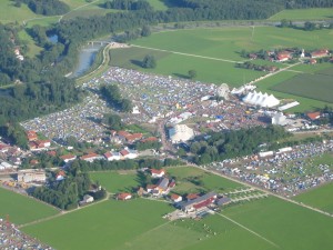 Heute bei schönem Wetter: Festivalgelände bei Übersee